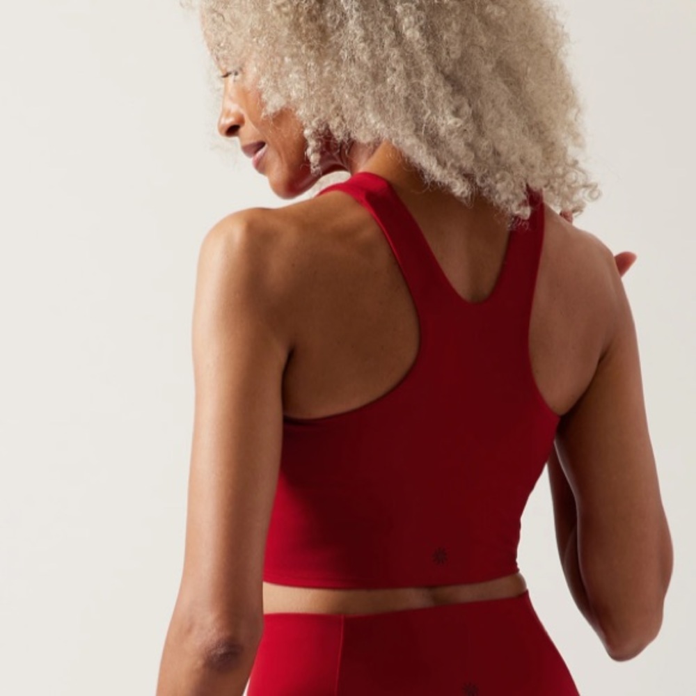 Athleta Women’s Cropped Work Out Tank w/ Built-in bra / 1X / Red